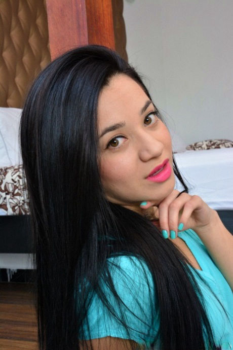TU VENGANZA Big Ass Latina Slut Cheats With Her EX