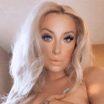 Pornstar Harley Jade gets her huge ass spread and pussy fuck